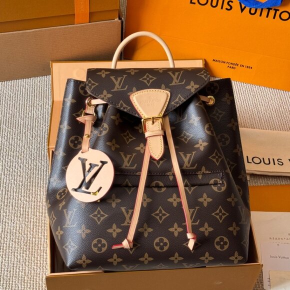 Louis Vuitton Handheld Bags, Chain Bags - Picture 7 of 9